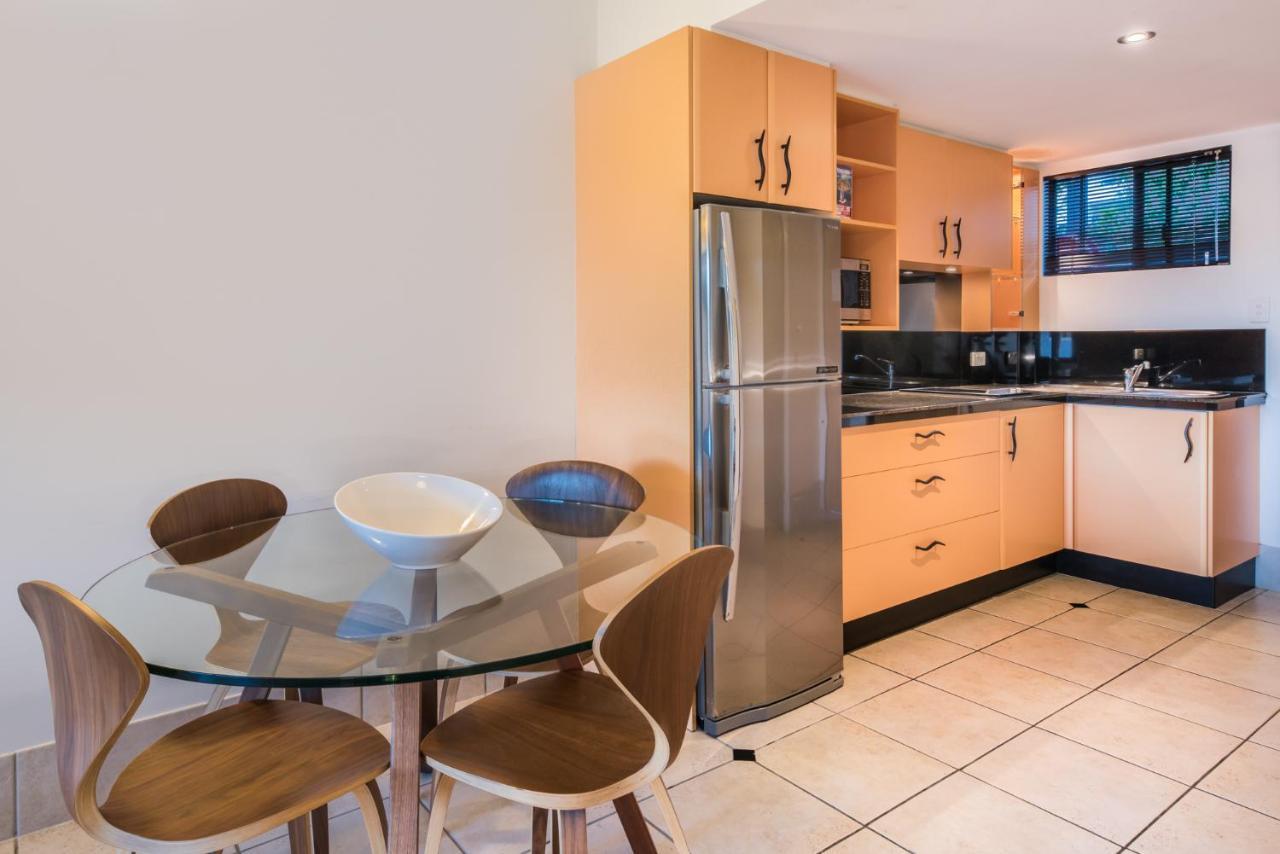 At Waterfront Whitsunday Retreat - Adults Only Aparthotel Airlie Beach Kültér fotó