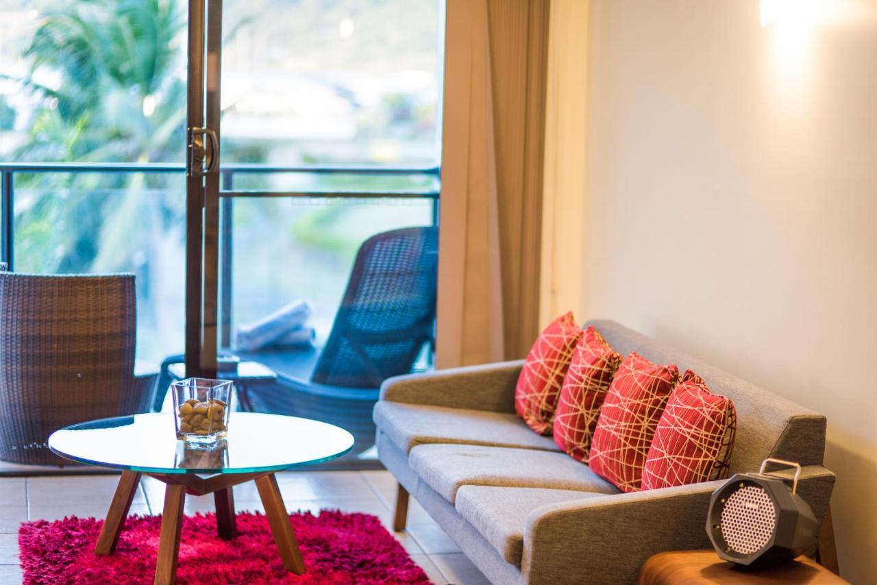 At Waterfront Whitsunday Retreat - Adults Only Aparthotel Airlie Beach Kültér fotó