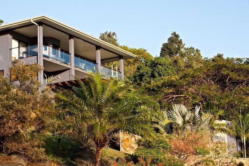 At Waterfront Whitsunday Retreat - Adults Only Aparthotel Airlie Beach Kültér fotó