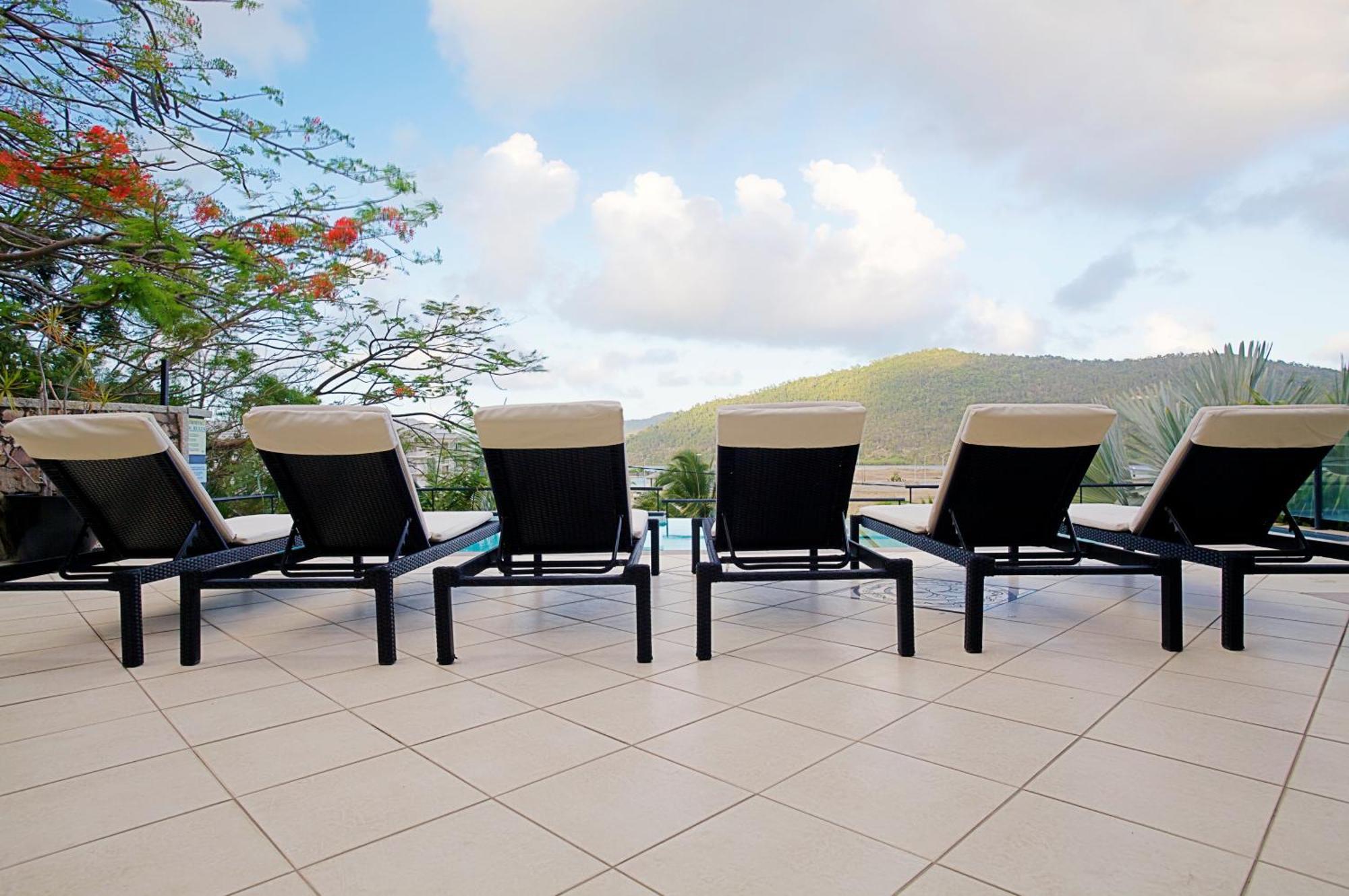 At Waterfront Whitsunday Retreat - Adults Only Aparthotel Airlie Beach Kültér fotó