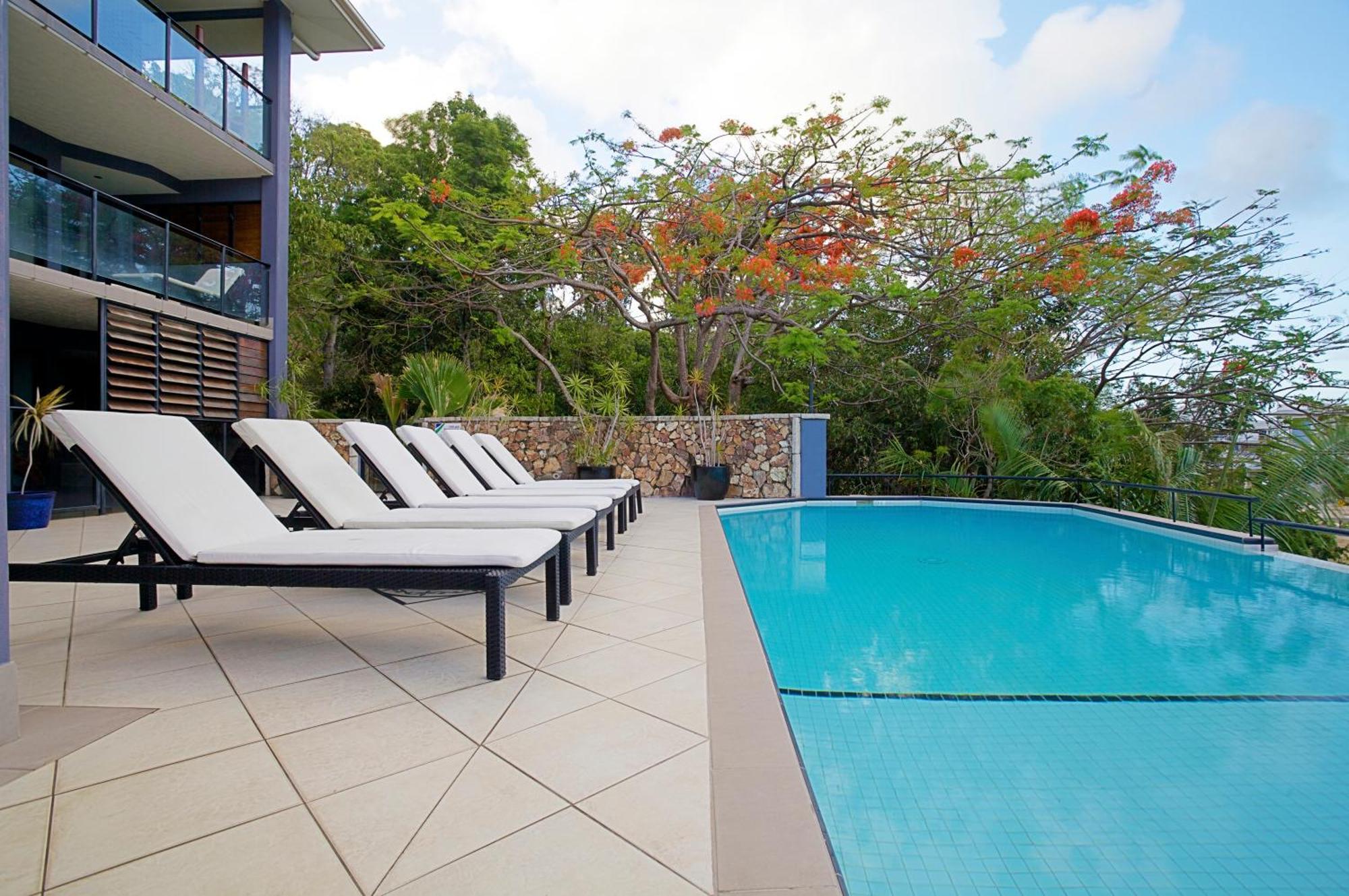 At Waterfront Whitsunday Retreat - Adults Only Aparthotel Airlie Beach Kültér fotó