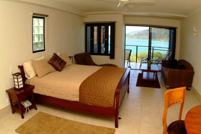 At Waterfront Whitsunday Retreat - Adults Only Aparthotel Airlie Beach Kültér fotó